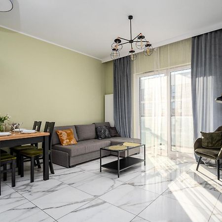 Prymasa Tysiaclecia 83A Separate Bedroom Free Garage By Perfect Apart 634 وارسو المظهر الخارجي الصورة