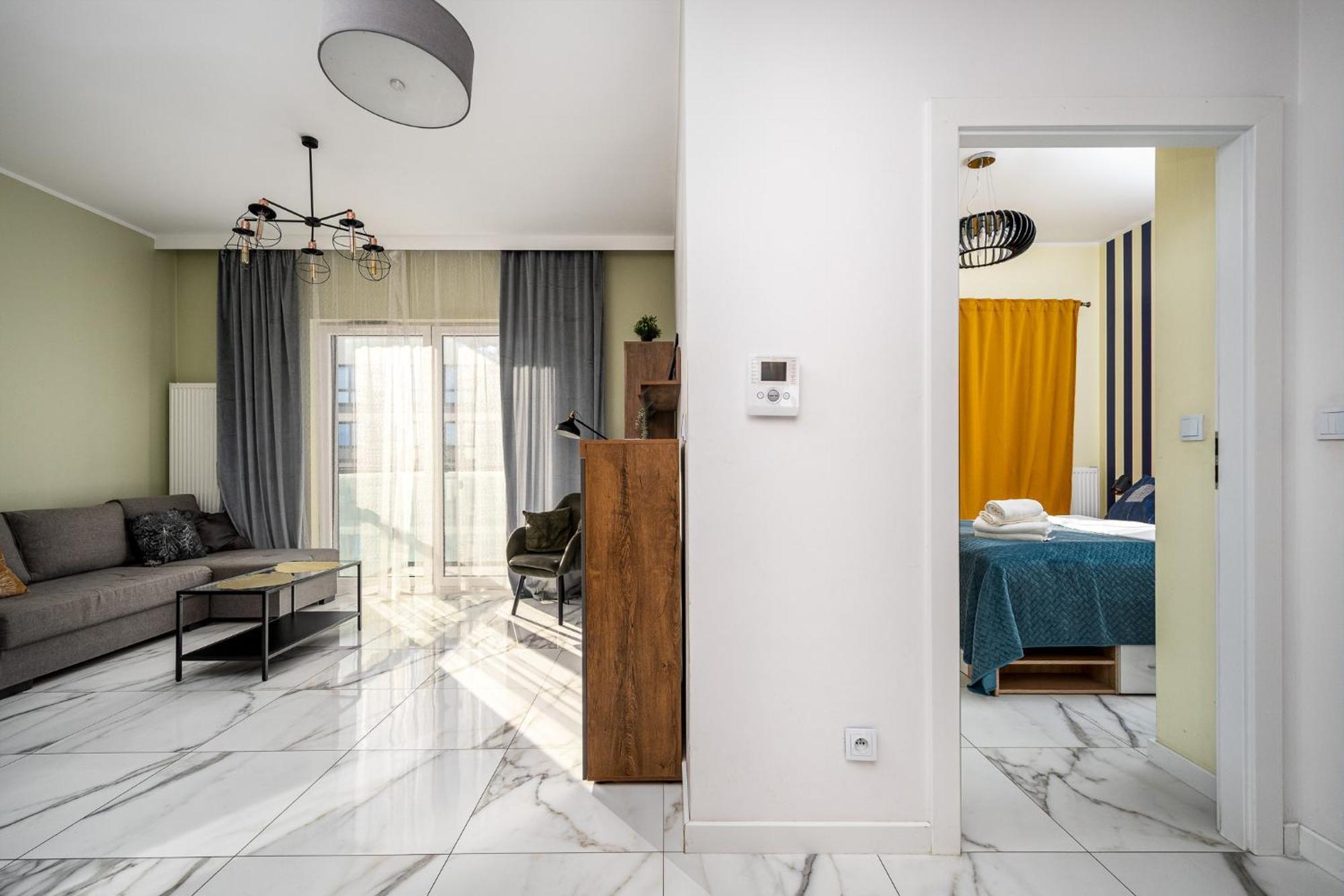 Prymasa Tysiaclecia 83A Separate Bedroom Free Garage By Perfect Apart 634 وارسو المظهر الخارجي الصورة